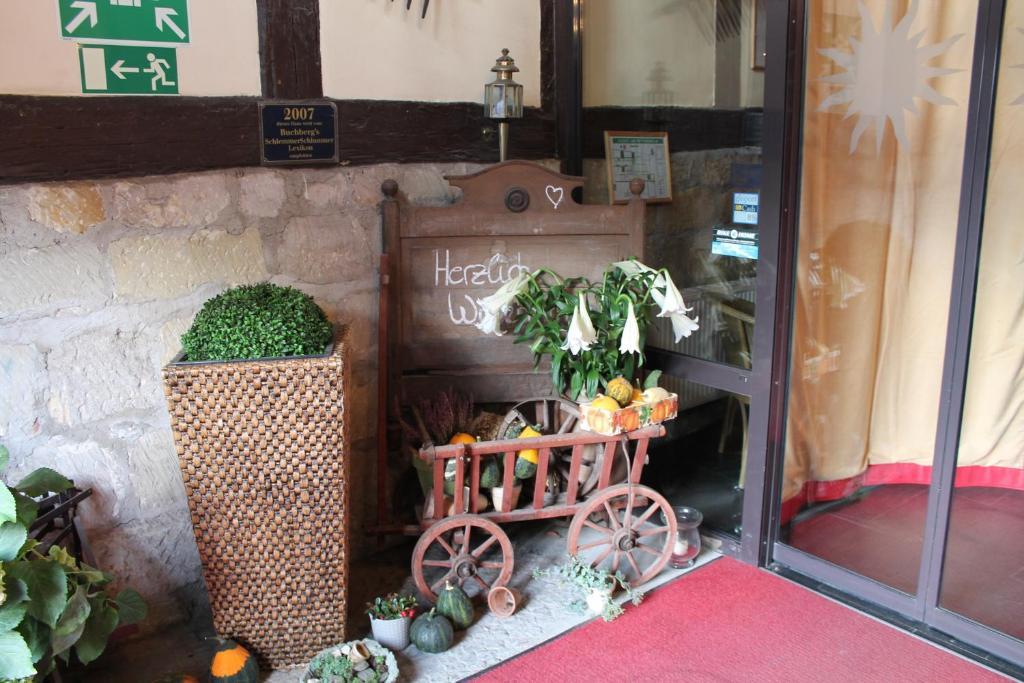 Hotel Zur Goldenen Sonne Quedlinbourg Extérieur photo