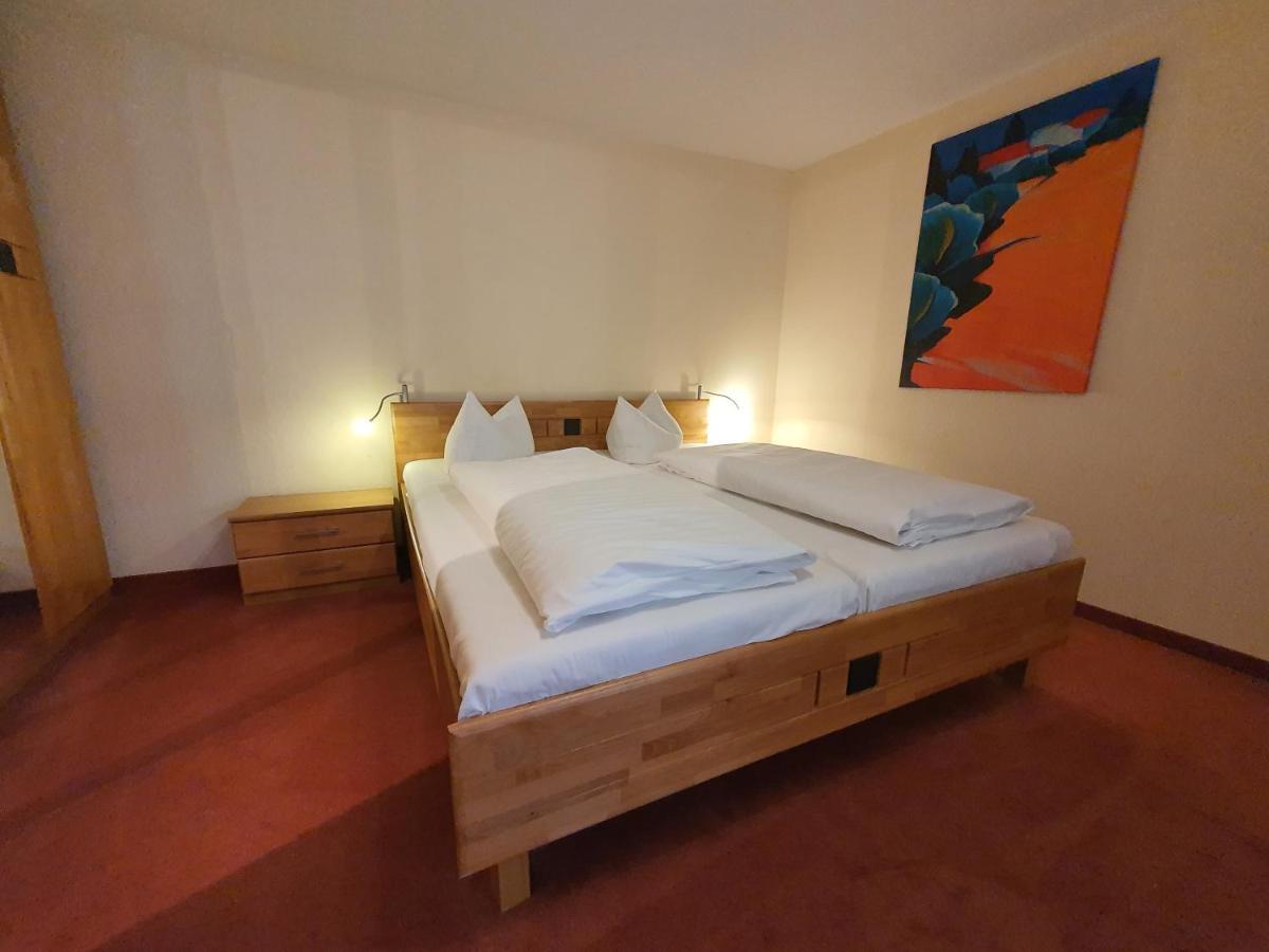 Hotel Zur Goldenen Sonne Quedlinbourg Extérieur photo